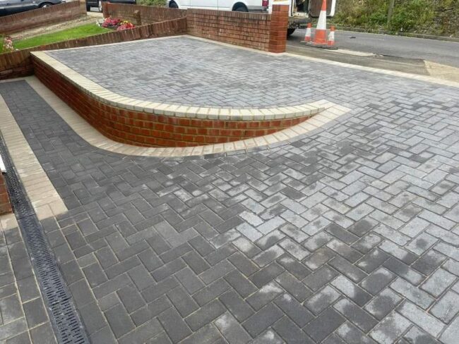 multi level block paved driveway buckinghamshire 07